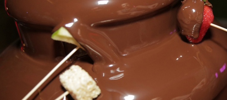Fantana de ciocolata – savoarea momentelor petrecute cu prietenii